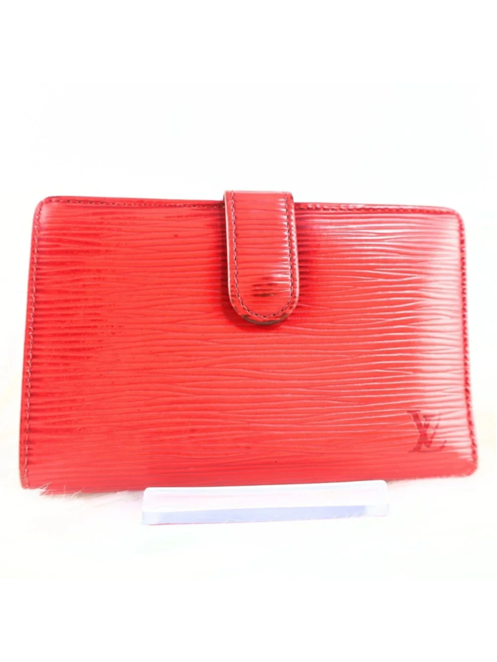 Preowned Louis Vuitton Epi Continental Veinnoiserie in Castilean Red Women Walle